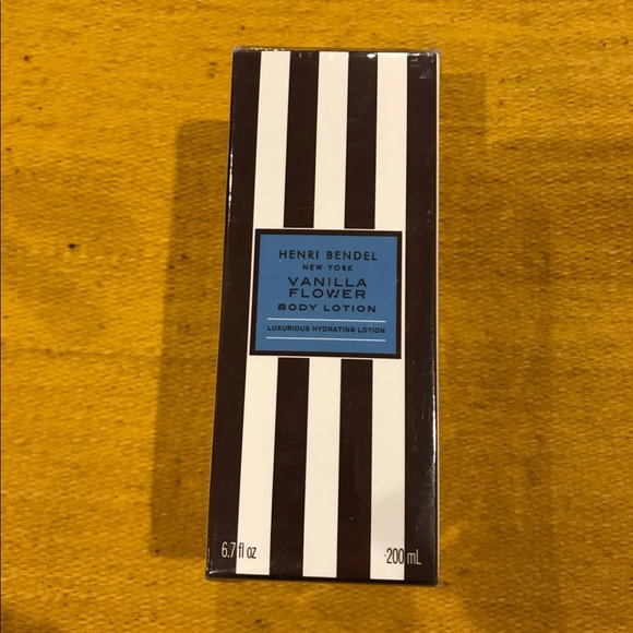henri bendel Accessories - HENRI BENDEL Vanilla Flower Body Lotion 6.7 fl.oz.